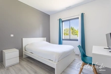 Maison moderne haut de gamme 226 m2 + annexe bureau de 55 m2  à vendre Bergerac - 9 pièces - 4 chambres - piscine - 2 garages 60 m2
