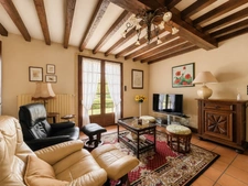 SAINT-PIERRE D'EYRAUD Maison à vendre 240 m2 - 8 pièces-6 chambres- 4 garages- 2 ateliers (24)