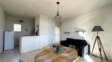 Dpt Dordogne (24), à louer BERGERAC Appartement T3 56 m2, 2 chambres, résidence sécurisée, place de parking privée avec vue sur la Dordogne