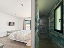 PROPRIETE DE 250 M2 SUR 3276 M2 DE TERRAIN- 4 SUITES PARENTALES - PISCINE 14 X 3M - POLL HOUSE - 2 GARAGES- BELEYMAS (24)