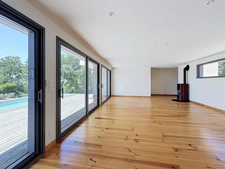 Maison à vendre plain-pied en bois de 149 m², 5 pièces, piscine, 2 garages - BERGERAC (24)