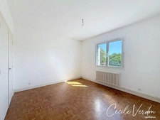 Maison à vendre 6 pièces, 4 chambres 166 m2 sur 445m2 de Terrain - BERGERAC (24)