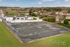 Maison moderne haut de gamme 226 m2 + annexe bureau de 55 m2  à vendre Bergerac - 9 pièces - 4 chambres - piscine - 2 garages 60 m2
