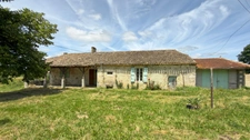 Propriété à vendre 3 pièces Maison 132 m2 avec 40 m2 de garage et grange de 210 m2 BOURNEL (47)