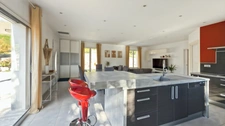 Maison à vendre 6 pièces, hangar-atelier, maison amis 3 chambres, proche de BERGERAC (24)