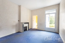 Maison en pierre à vendre de 220 m2, 8 pièces, 5 chambres, terrasse et jardin, 2 garages BERGERAC (24)