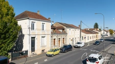 Maison à vendre 5 pièces, garage moto, Bergerac 4 chambres sur 257 m2 de terrain
