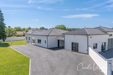 Maison moderne haut de gamme 226 m2 + annexe bureau de 55 m2  à vendre Bergerac - 9 pièces - 4 chambres - piscine - 2 garages 60 m2