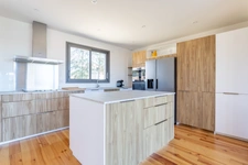 Single-storey wooden house for sale, 149 m², 5 rooms, swimming pool, 2 garages - BERGERAC (24)