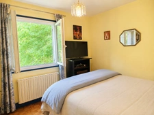 5-bedroom family home in a peaceful setting, with no overlooking neighbours, swimming pool and river at the end of the garden