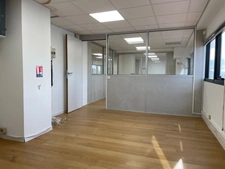 Local/bureau à vendre VILLENEUVE LOUBET - MARINA 7 (06) - sous Offre acceptée