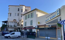 Local/bureau à vendre LE TRAYAS (83)