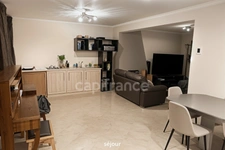 House for sale 6 rooms YERRES (91) of 121.8 m2 3 bedrooms office basement Land of 500 m2 