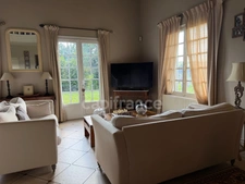 House for sale, 9 rooms, GY L'EVEQUE (89). Character property of 185 m2, 4 bedrooms plus office. Land. 