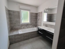 Maison à vendre 5 pièces JOIGNY (89) plain pied de 2018  3 chambres Garage Terrain de 800 m2