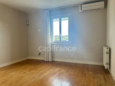 Maison à vendre de 179 m2 SAINT BRIS LE VINEUX (89) 4 chambres plus bureau sous-sol garage Terrain de 2100 m2
