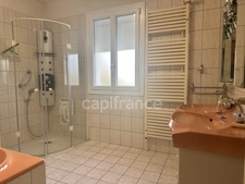Maison à vendre de 179 m2 SAINT BRIS LE VINEUX (89) 4 chambres plus bureau sous-sol garage Terrain de 2100 m2