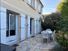 House for sale 6 rooms YERRES (91) of 121.8 m2 3 bedrooms office basement Land of 500 m2 