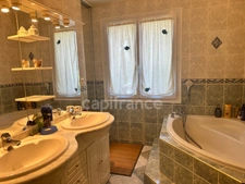 House for sale 6 rooms YERRES (91) of 121.8 m2 3 bedrooms office basement Land of 500 m2 