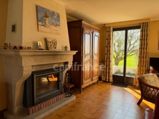 House for sale, 7 rooms, 141 m², Saint Georges sur Baulche (89), 4 bedrooms. Basement. Land 