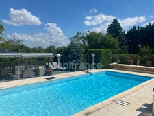 Maison à vendre 7 pièces AUXERRE (89) 167 m2  Piscine  Terrain de 2300 m2 Dépendance