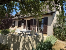 Maison à vendre 7 pièces  de 141 m2 Saint Georges sur Baulche (89) 4 chambres.  Sous sol.  Terrain 600 m2