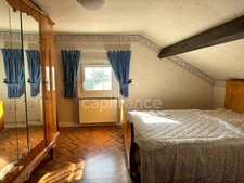 Maison à vendre 8 pièces AUXERRE (89) de 129 m2 4 Chambres  sous-sol Garage Terrain 