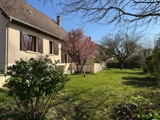 House for sale, 7 rooms, 141 m², Saint Georges sur Baulche (89), 4 bedrooms. Basement. Land 