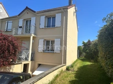 House for sale 6 rooms YERRES (91) of 121.8 m2 3 bedrooms office basement Land of 500 m2 