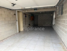 House for sale in APPOIGNY (89), 7 rooms, 119 m2, basement, 4 bedrooms plus office, 3 garages, land