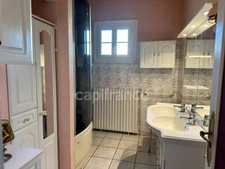 Maison à vendre 8 pièces AUXERRE (89) de 129 m2 4 Chambres  sous-sol Garage Terrain 