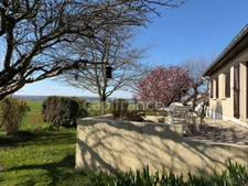 House for sale, 7 rooms, 141 m², Saint Georges sur Baulche (89), 4 bedrooms. Basement. Land 