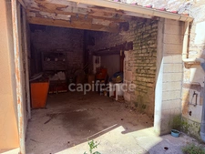 House for sale, 4 rooms, CHITRY (89), winemaker's house. Outbuilding. Vaulted cellar. 