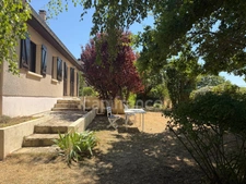 House for sale, 7 rooms, 141 m², Saint Georges sur Baulche (89), 4 bedrooms. Basement. Land 