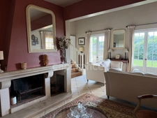 House for sale, 9 rooms, GY L'EVEQUE (89). Character property of 185 m2, 4 bedrooms plus office. Land. 