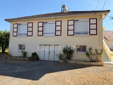 Maison à vendre 4 pièces de 65 m2 JOIGNY (89) 3 chambres sous sol Terrain de 754 m2