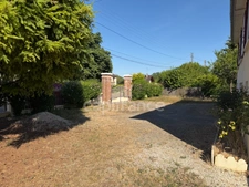 Maison à vendre 4 pièces de 65 m2 JOIGNY (89) 3 chambres sous sol Terrain de 754 m2