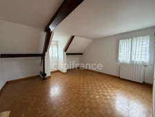 House for sale in APPOIGNY (89), 7 rooms, 119 m2, basement, 4 bedrooms plus office, 3 garages, land