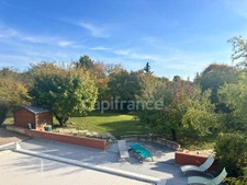 House for sale,  CHAMPS SUR YONNE (89) Magnificent property of 272 m², 6 bedrooms, swimming pool, 4800 m² plot