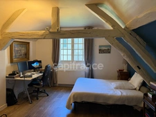 House for sale, 9 rooms, GY L'EVEQUE (89). Character property of 185 m2, 4 bedrooms plus office. Land. 