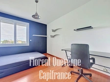 DERNIER ÉTAGE – 3 CHAMBRES – 47 m² DE PIÈCE DE VIE – BALCON AVEC VUE SUR PARC – GARAGE