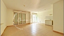 Appartement avec jardin de 70 m² + garage – comme une petite maison à Nîmes. Accès PMR. NIMES (30)