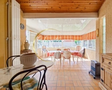 Maison familiale 136 m² avec jardin – 4 chambres – Grand garage. Au calme