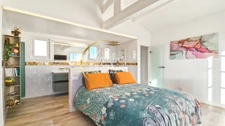 Marina - 3 bedrooms - 3 bathrooms and toilets + boat dock + garage