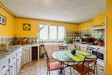 Opportunité Viager sans rente – Appartement 122 m² avec terrain et piscine à Saint-Brès