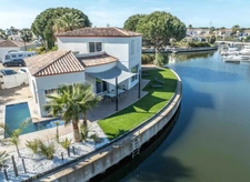 Marina 3 chambres avec appontement de 15 m pour bateau