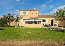 Maison familiale 136 m² avec jardin – 4 chambres – Grand garage. Au calme