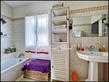 Dpt Gard (30), for sale near CALVISSON Mason's house of 174 m² - Land of 2291 m²