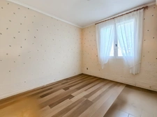 Maison familiale 136 m² avec jardin – 4 chambres – Grand garage. Au calme