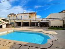 ENSEMBLE IMMOBILIER - SAINT LAURENT D'AIGOUZE (30)